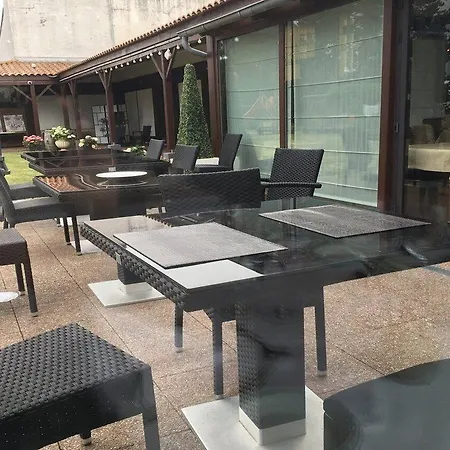 Hotell Logis & Restaurant - Lensotel 3*