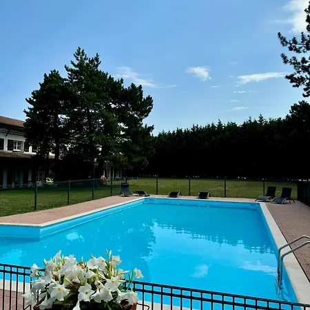 Hotell Logis & Restaurant - Lensotel 3*