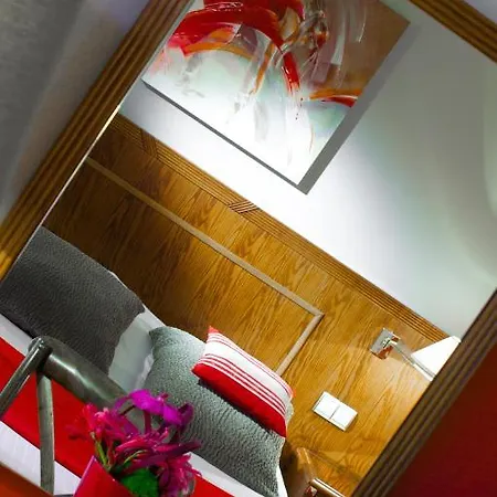 Logis & Restaurant - Lensotel 3* ランス